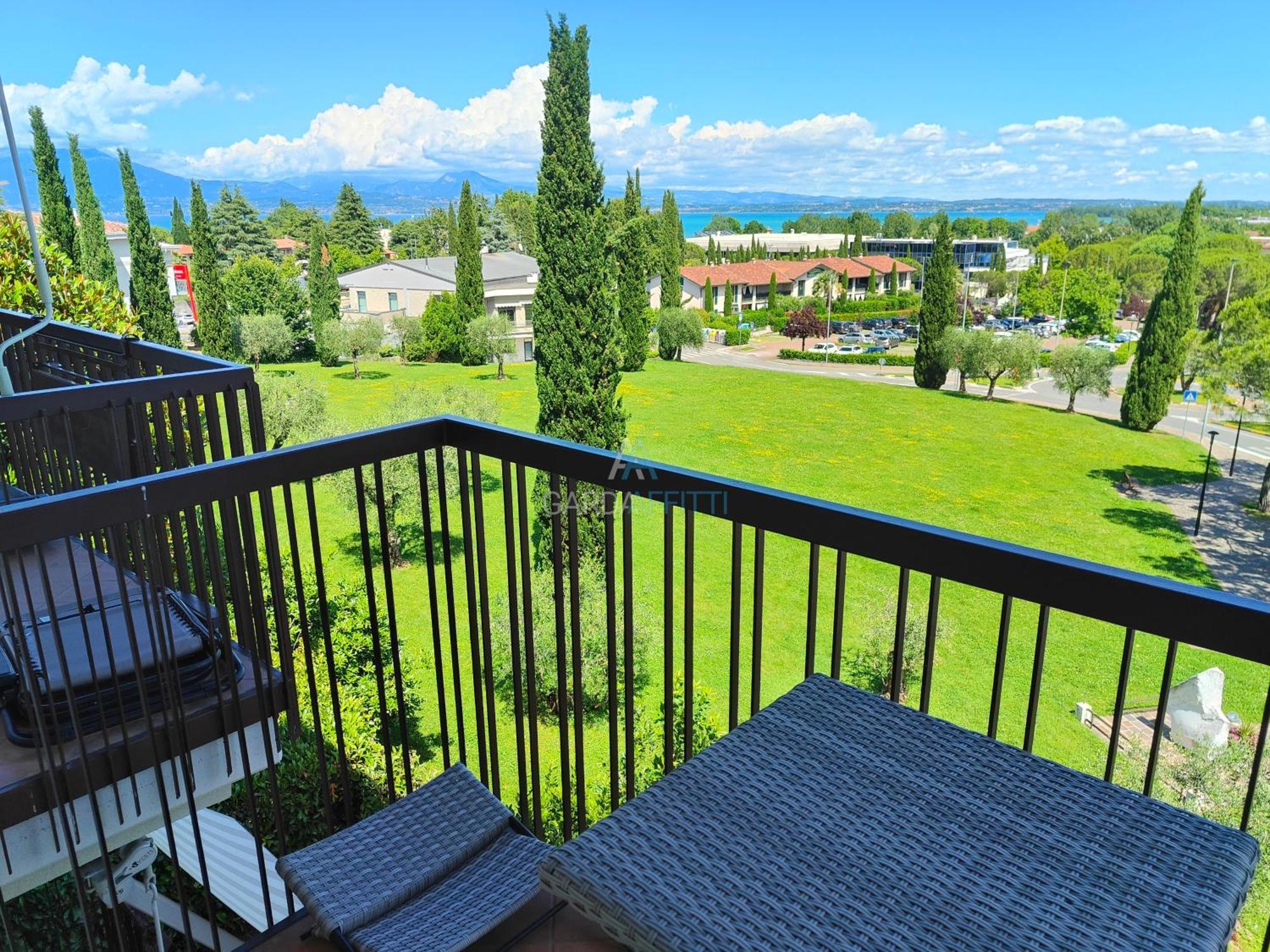 Ossidiana Apartment - Vista Lago - Centrico 西尔米奥奈 外观 照片